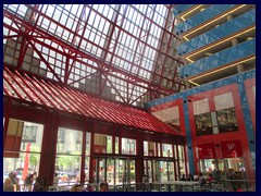 James R. Thompson Center 07 - atrium